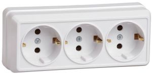 Розетка 3-м ОП Октава РС23-3-ОБ 16А IP20 с заземл. бел. IEK ERO31-K01-16-DC Розетка 3-м ОП Октава РС23-3-ОБ 16А IP20 с заземл. бел. IEK ERO31-K01-16-DC